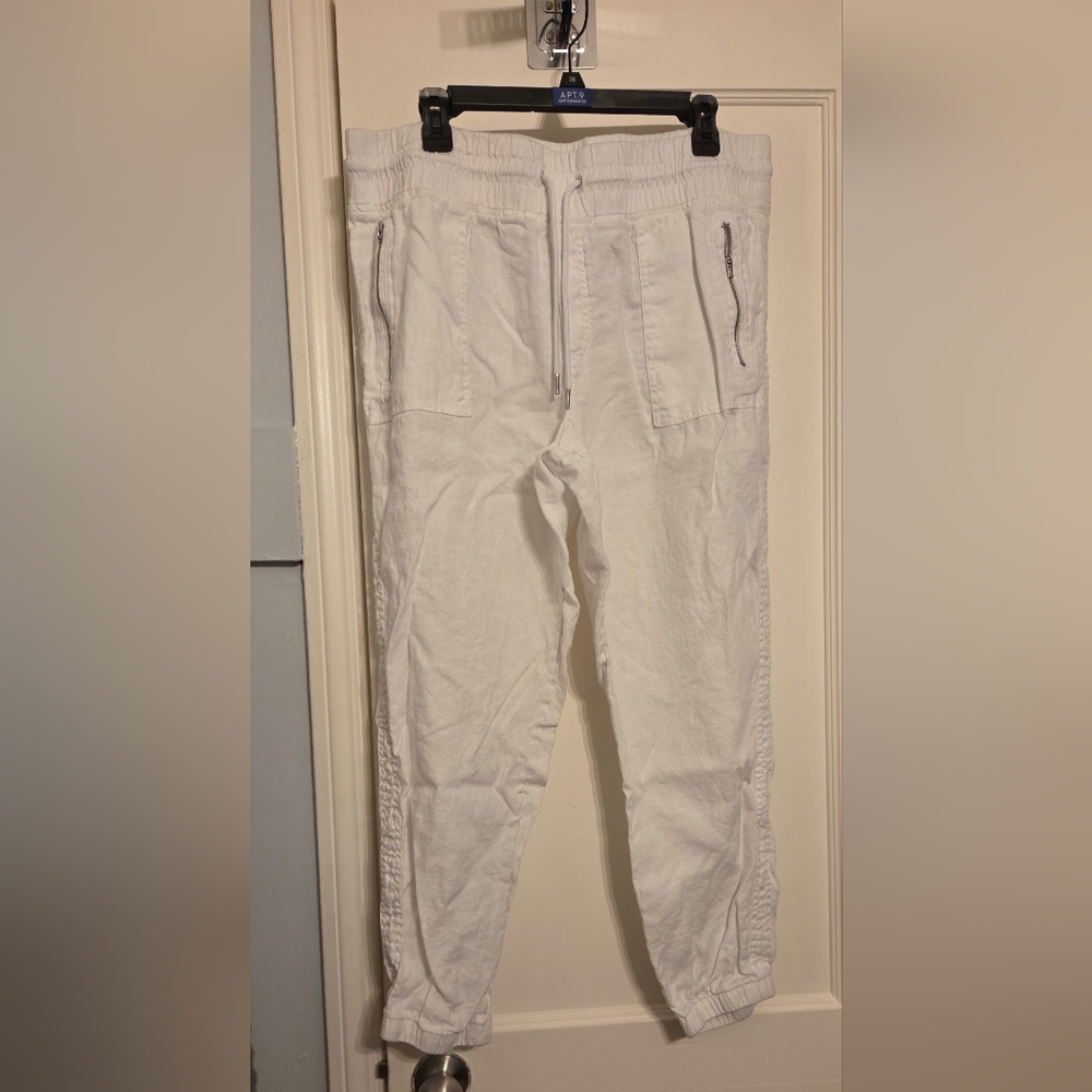 Athleta White Women’s Zip-Pocket Jogger Pants